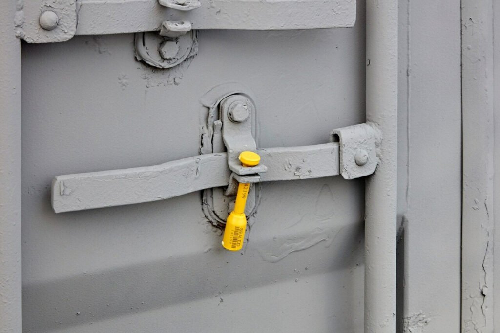 bolt seal