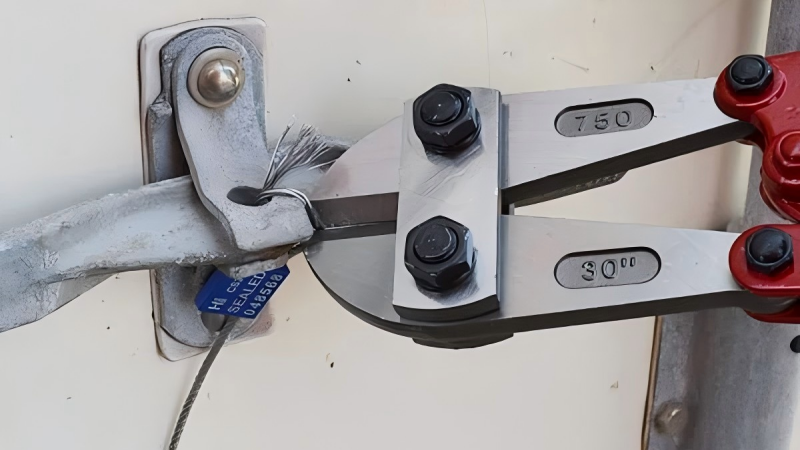 cable seal with cutters for Tamper-Evident